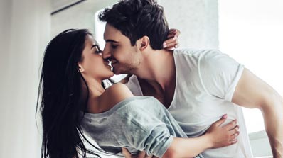 The Top Polyamorous Relationship Rules to Follow